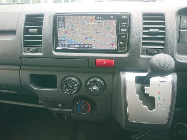 HIACE van 2t 2WD