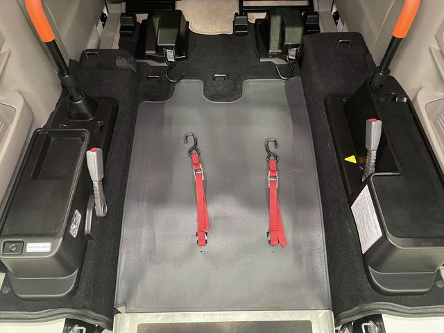 NV100 CLIPPER RIO