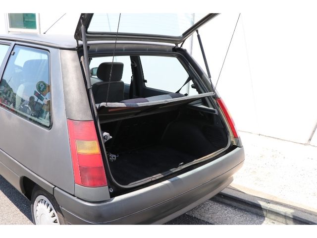 RENAULT CINQ(5)