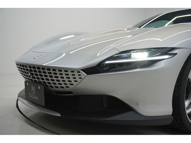 FERRARI Roma
