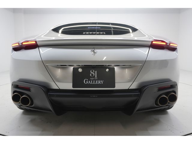 FERRARI Roma