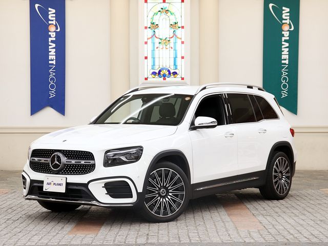 MERCEDES BENZ GLB