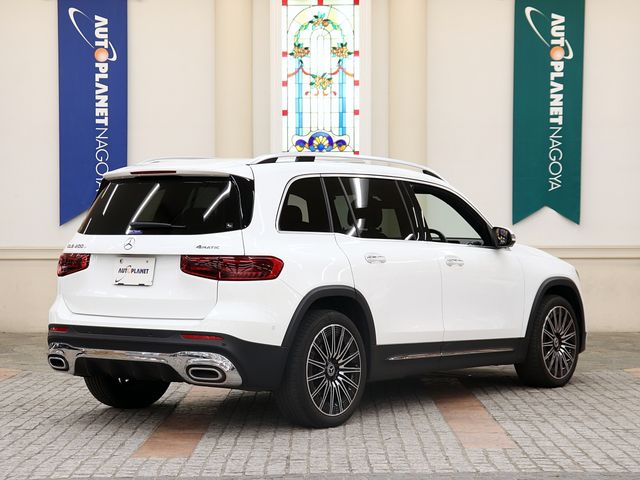 MERCEDES BENZ GLB