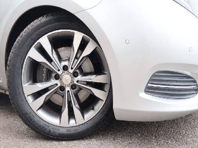 MERCEDES BENZ V-Class
