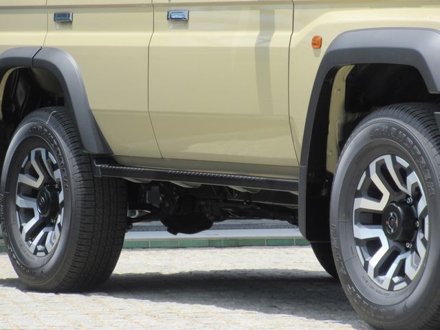 LANDCRUISER 70