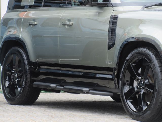 ROVER DEFENDER