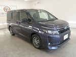 VOXY HYBRID
