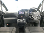 VOXY HYBRID