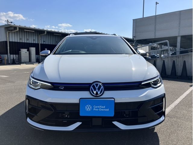 VOLKSWAGEN GOLF R VARIANT