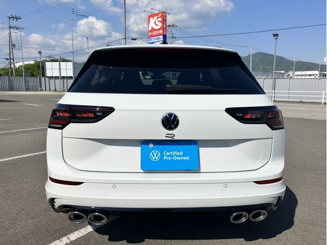 VOLKSWAGEN GOLF R VARIANT