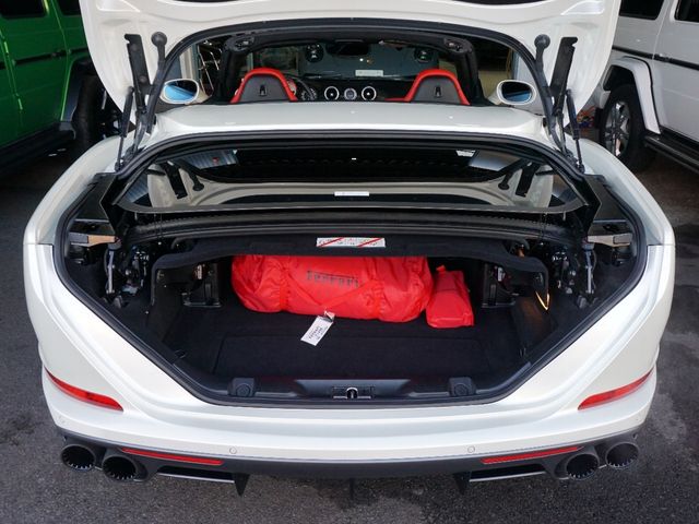 FERRARI California T