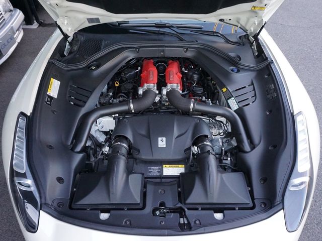 FERRARI California T