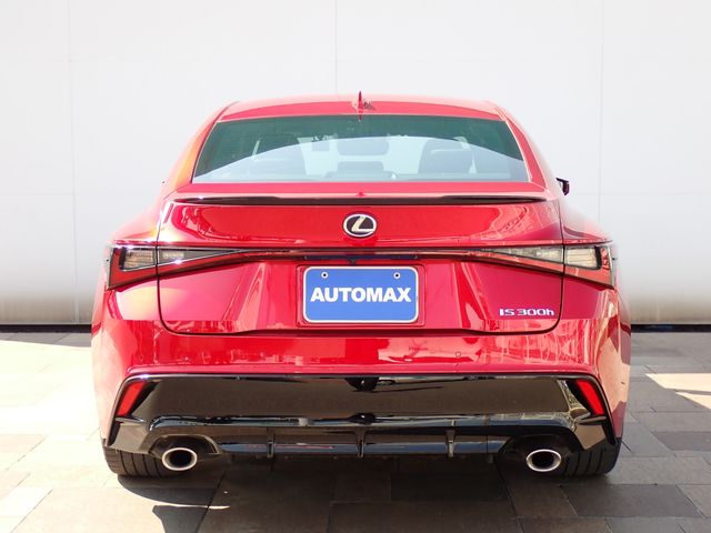 LEXUS IS300h