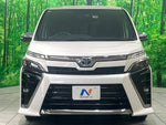 VOXY HYBRID