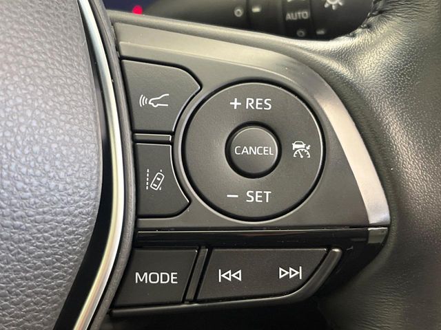 CROWN sedan hybrid