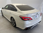CROWN sedan hybrid