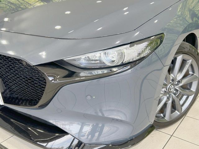 MAZDA3 FASTBACK