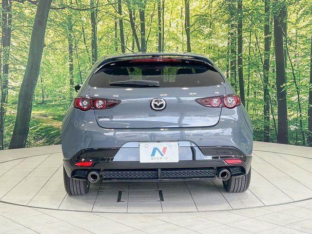 MAZDA3 FASTBACK