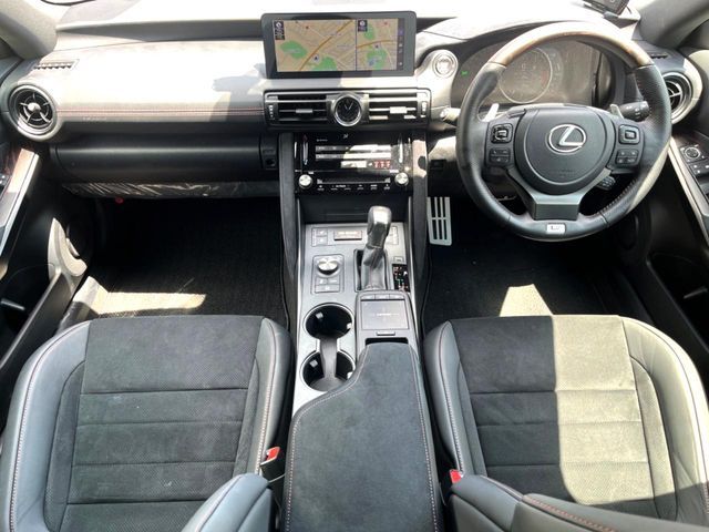 LEXUS IS500