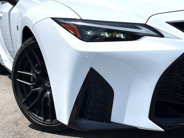 LEXUS IS500