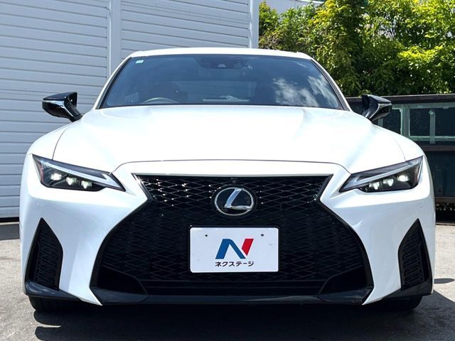 LEXUS IS500