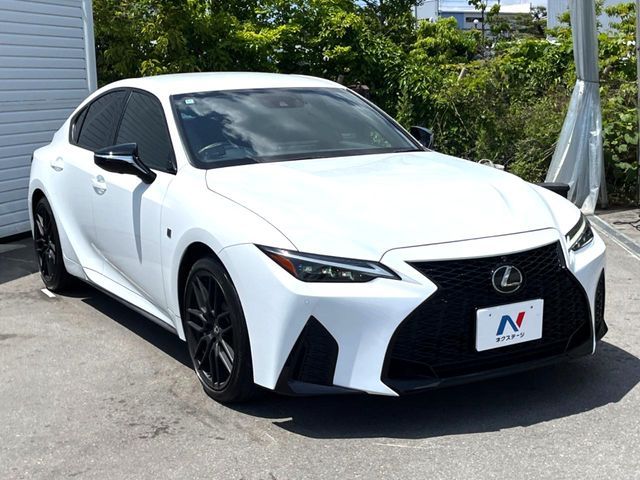 LEXUS IS500