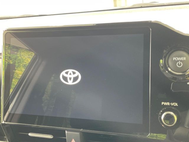 VOXY HYBRID