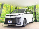 VOXY HYBRID