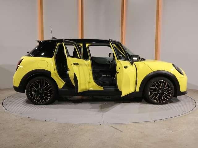 MINI COOPER 5DOOR