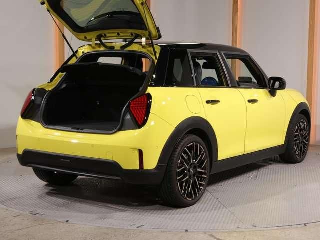 MINI COOPER 5DOOR