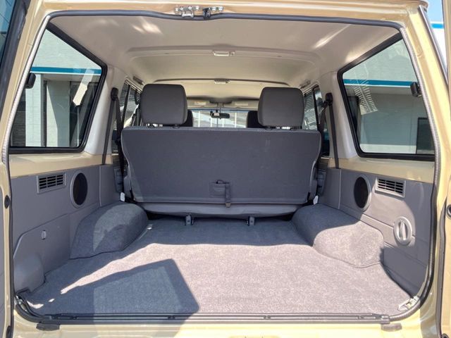 LANDCRUISER van