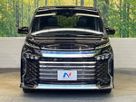 VOXY HYBRID