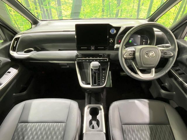 NOAH HYBRID 4WD