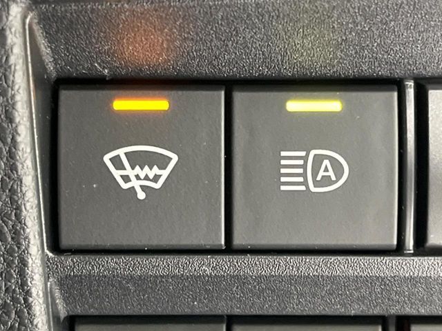 NOAH HYBRID 4WD