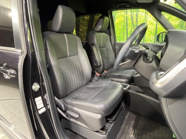 NOAH HYBRID 4WD