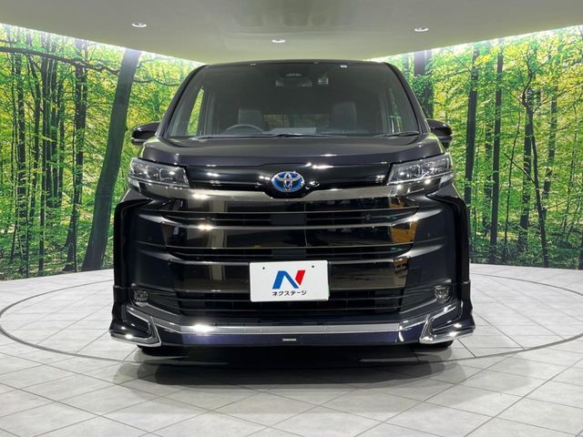 NOAH HYBRID 4WD