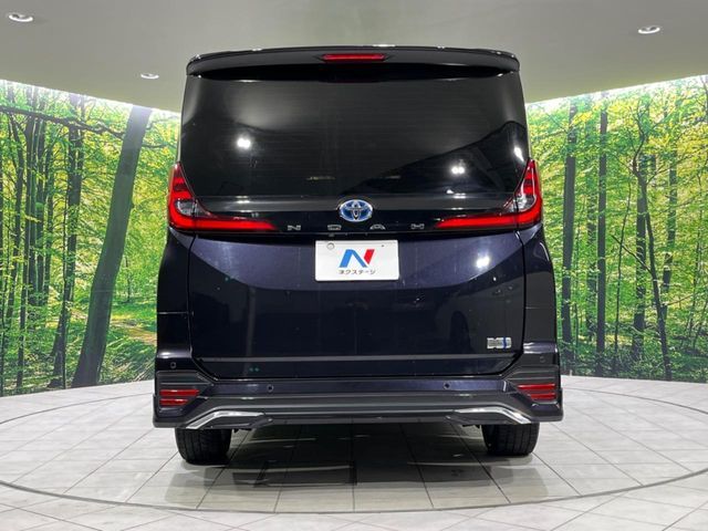 NOAH HYBRID 4WD