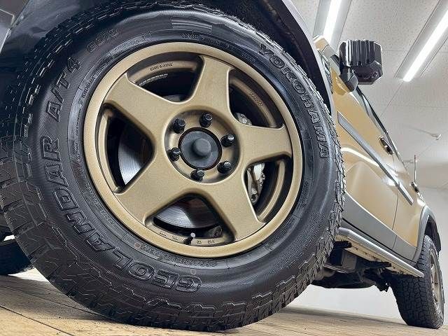 LANDCRUISER 250