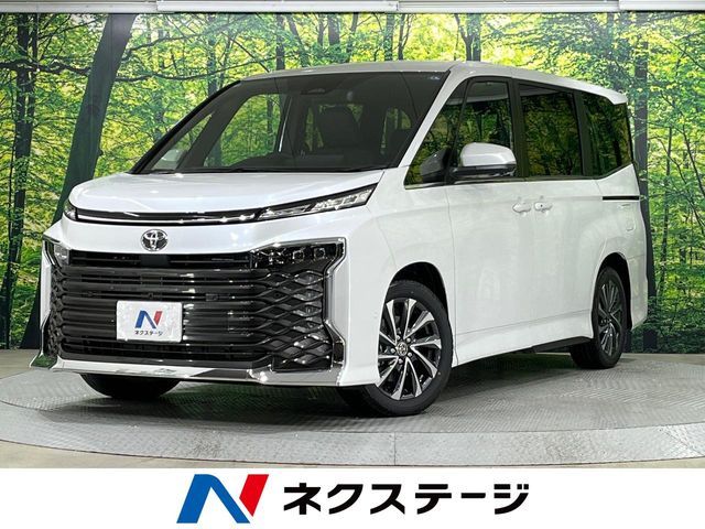 VOXY HYBRID