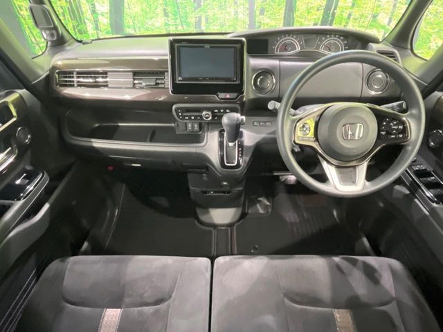 N BOX CUSTOM 4WD