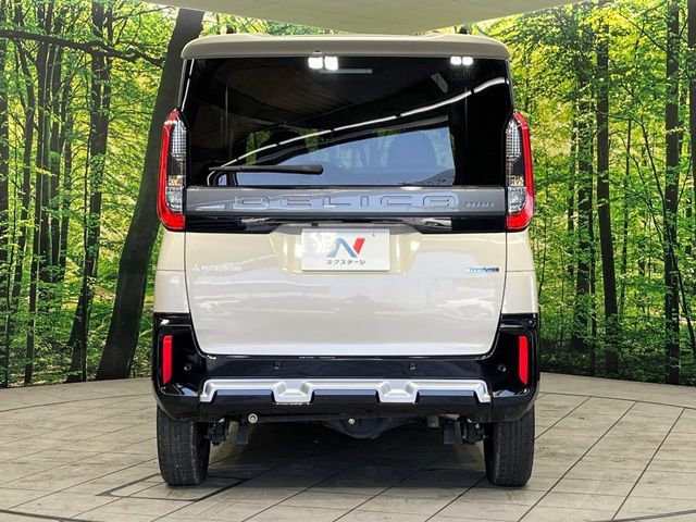 DELICA MINI