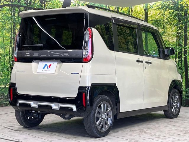 DELICA MINI