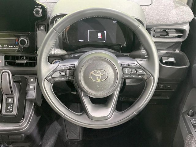 SIENTA HYBRID