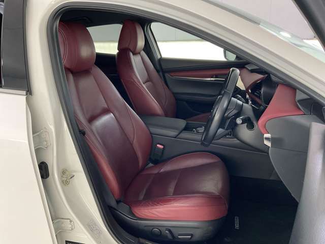 MAZDA3 FASTBACK