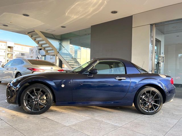 ROADSTER