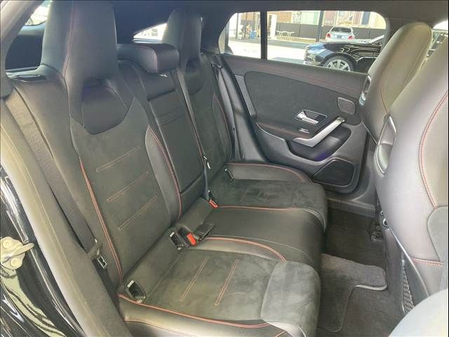 MERCEDES BENZ CLA Shooting Brake