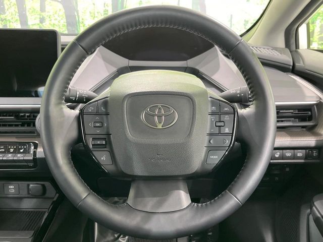 PRIUS 4WD