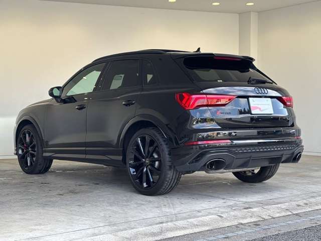 AUDI RS Q3