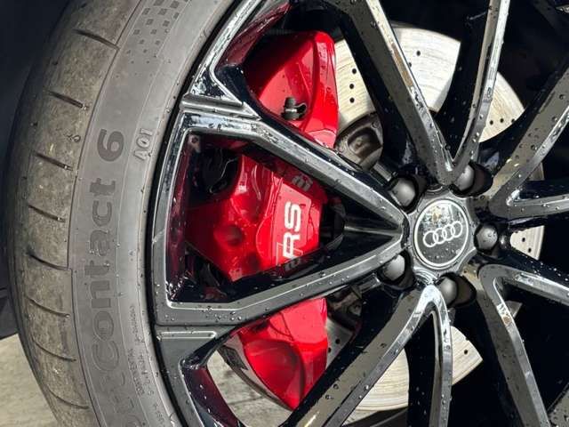 AUDI RS Q3