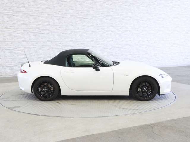 ROADSTER